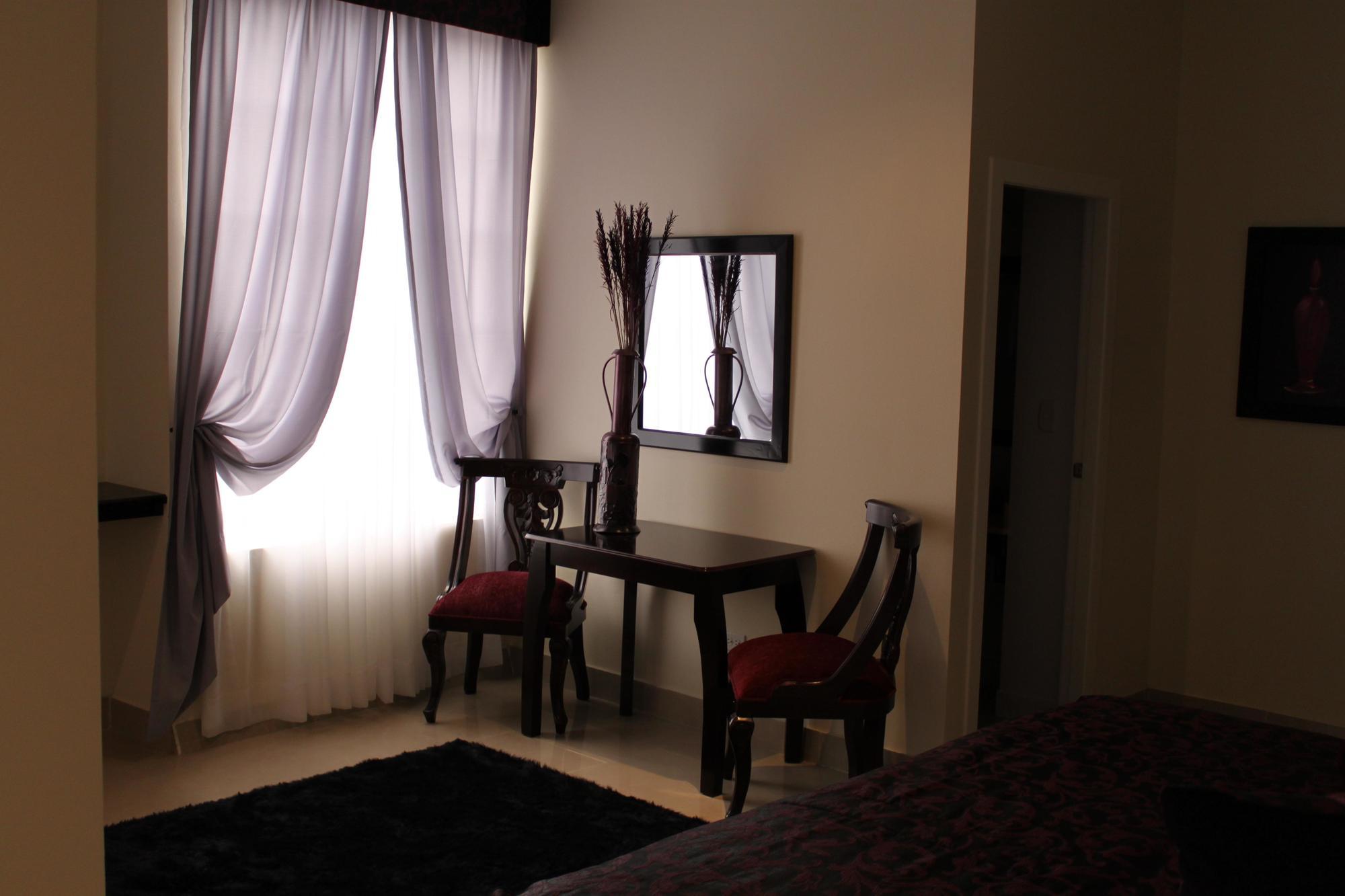 Victoria'S Park Hotel Armenia  Exterior foto